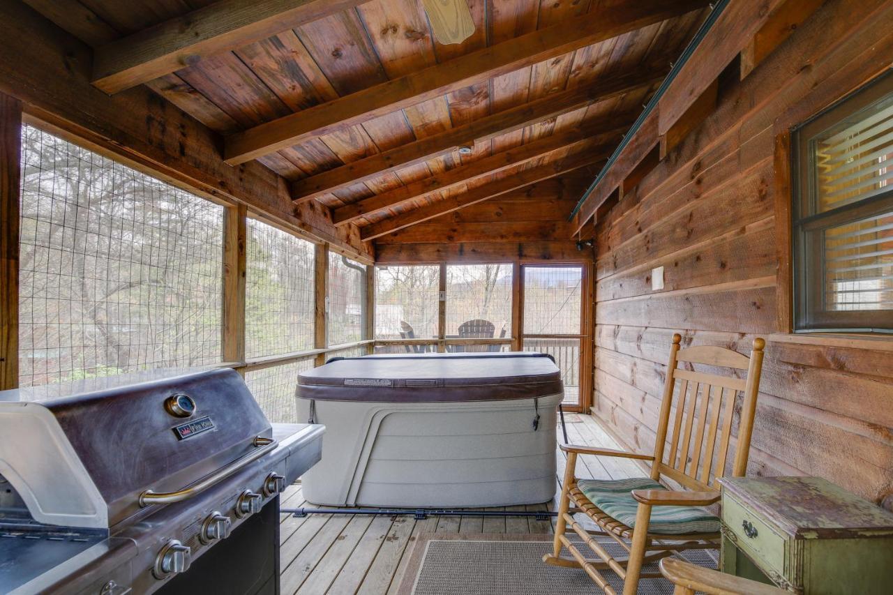 Smoky Mountains Cabin With Hot Tub, Deck And Views! Sevierville Exteriér fotografie